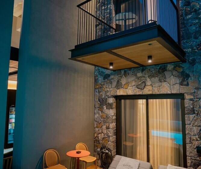 レジデンス Capital Luxury Suites