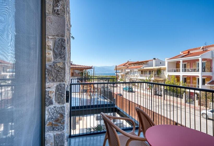 レジデンス Capital Luxury Suites