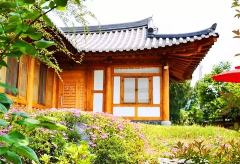 Suncheon House Pension Pear Breakfast