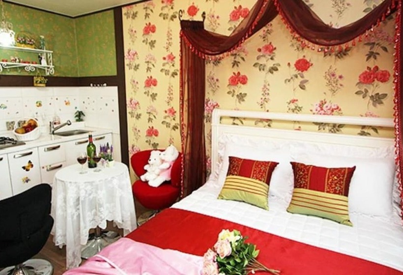 Taean Jeonyeongnoeul Pension