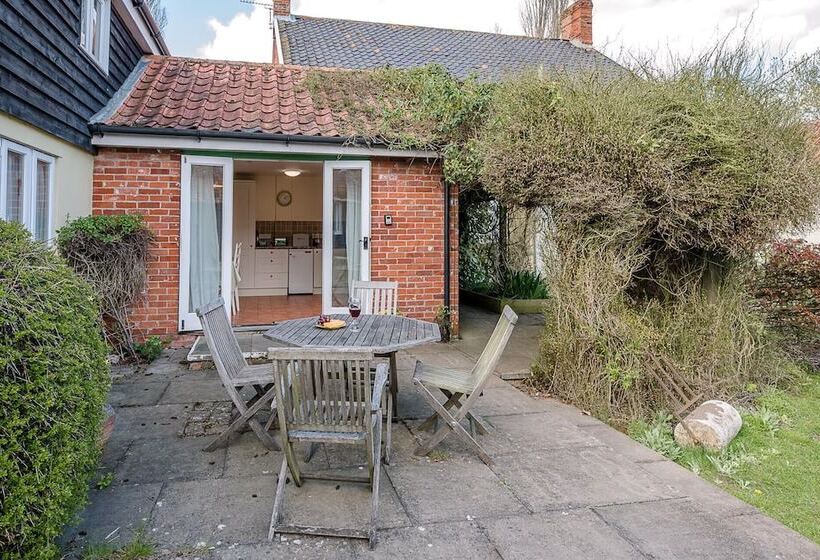 The Hayloft Boundary Farm Air Manage Suffolk