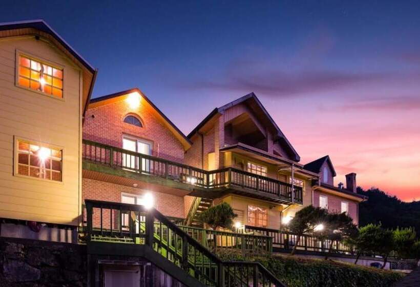 Yangpyeong Beulleosseom Pet Spa Pension