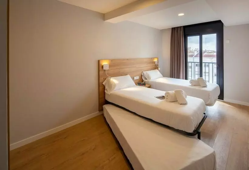 Apartaments Rambla 68