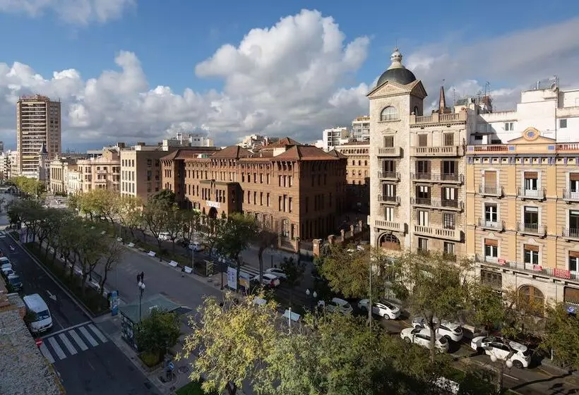 Apartaments Rambla 68