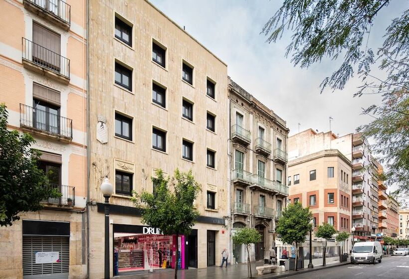Apartaments Rambla 68