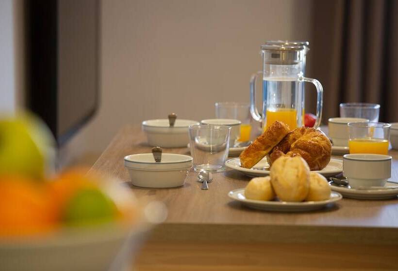 Apartaments Rambla 68