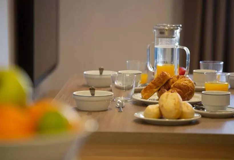 Apartaments Rambla 68