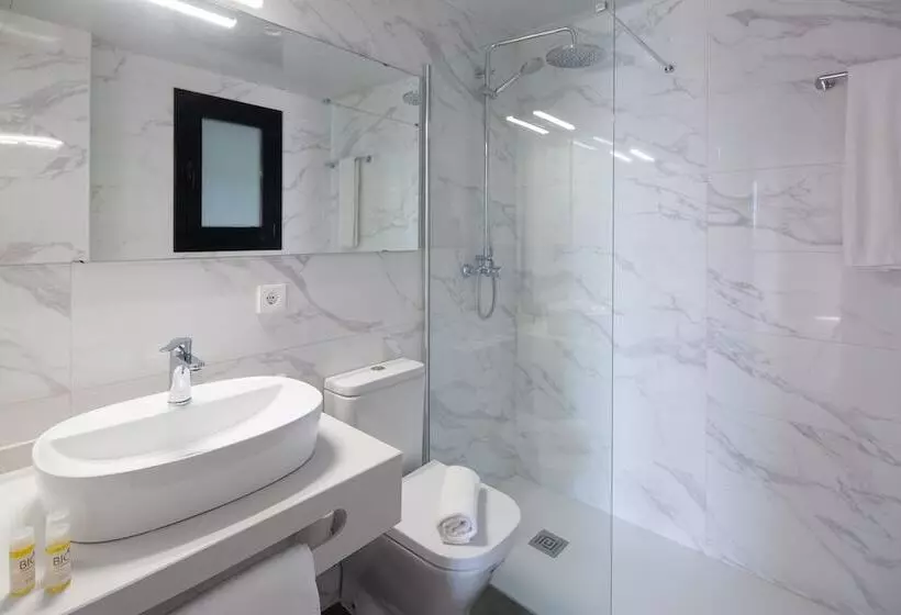 Apartaments Rambla 68