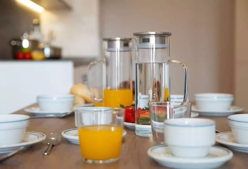 Apartaments Rambla 68