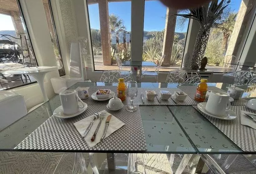 Aamiaismajoitus (B&B) Starlight Boutique