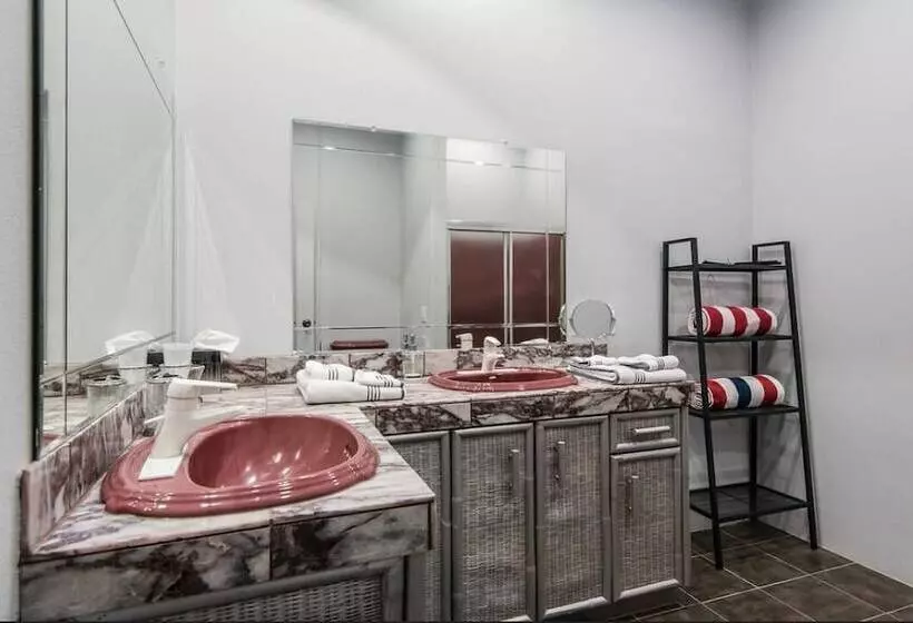 Aamiaismajoitus (B&B) Starlight Boutique