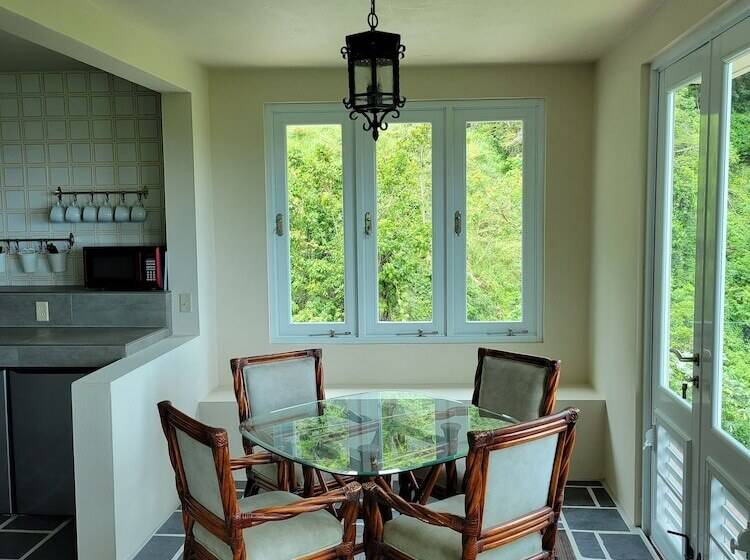 تختخواب و صبحانه Villa Gringo Farms