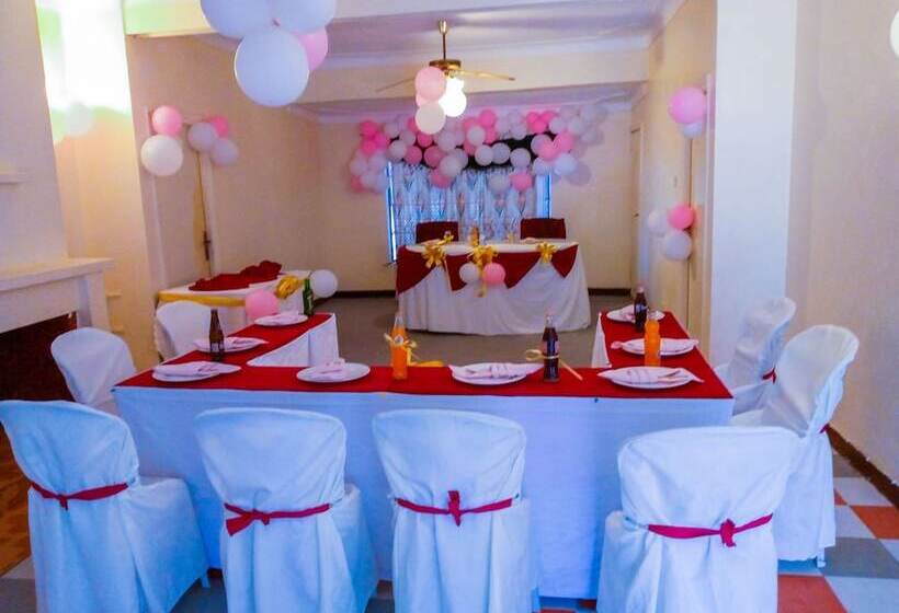 Boulevard Excelsior Motel