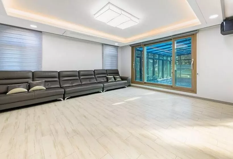 Daebudo Juni Pension
