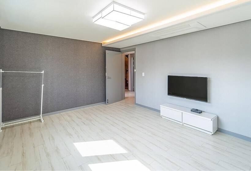 Daebudo Juni Pension