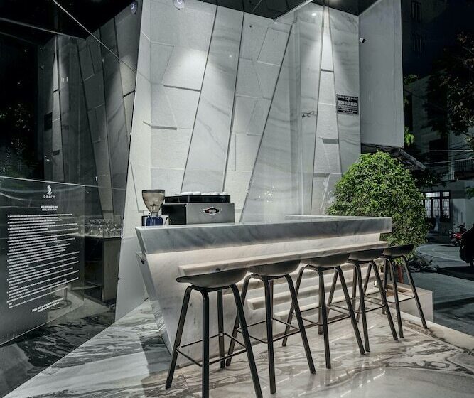 Draco Hotel & Suites