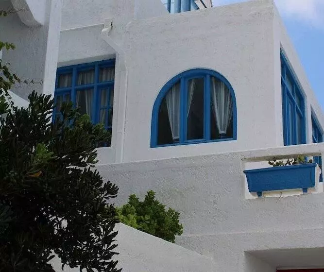 هتل Bluu Bahari Ee