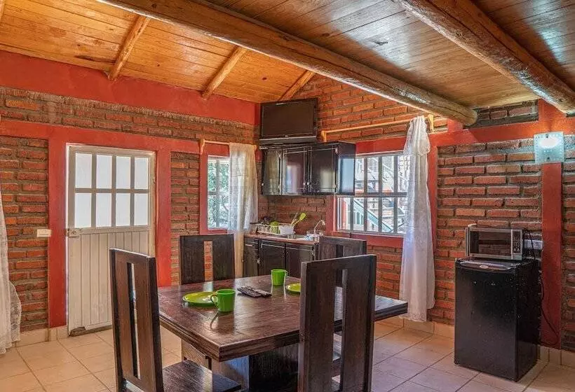 Hotelli Cabañas Darely