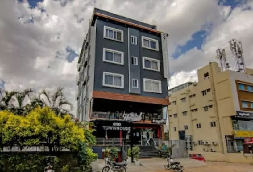 ホテル Dbr Suites Rr Nagar