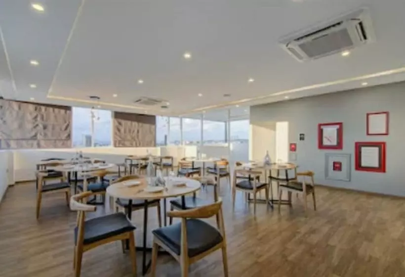 ホテル Dbr Suites Rr Nagar