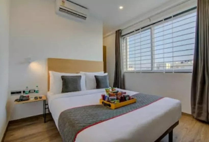 ホテル Dbr Suites Rr Nagar