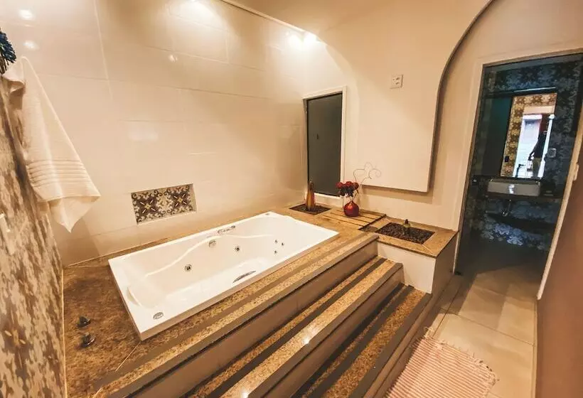 Hotelli Complexo Jardim Secreto