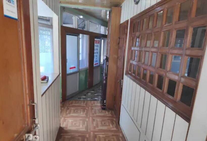 Hotel Goroomgo City Inn Shimla