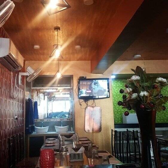 Hotel Goroomgo Patiala  Jharkhand