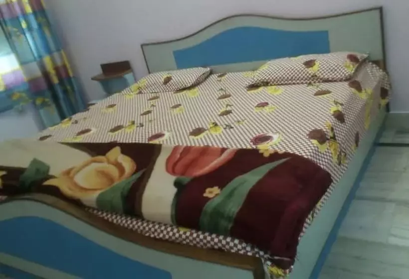 Hotelli Goroomgo Surya Rishikesh