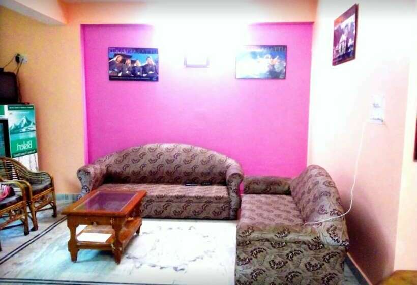 Szálloda Goroomgo Surya Rishikesh