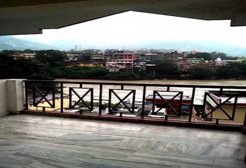 Hotelli Goroomgo Surya Rishikesh