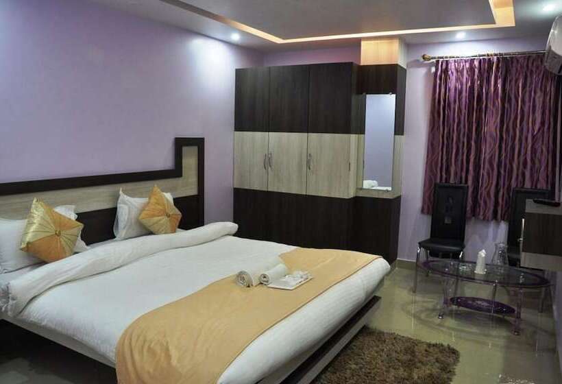 فندق Goroomgo Vaishnavi Heights  Aurangabad