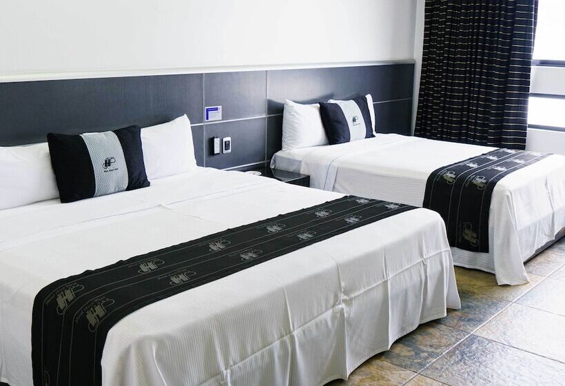 Отель Ibiza Plaza