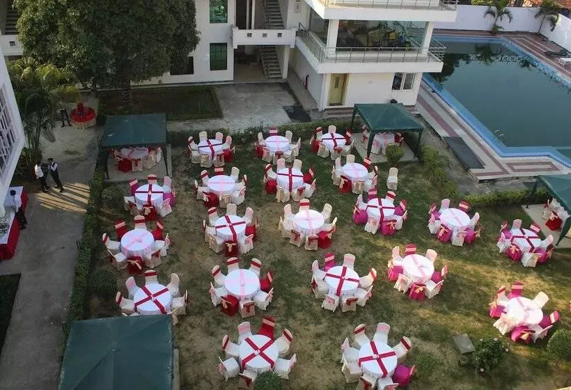 هتل Starlight Nepalgunj