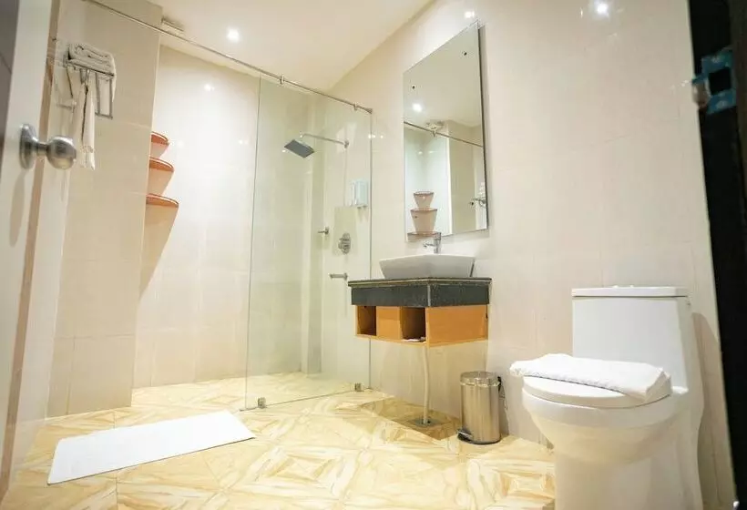 هتل Starlight Nepalgunj