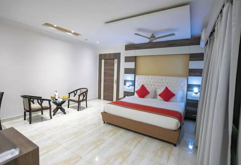 هتل Starlight Nepalgunj