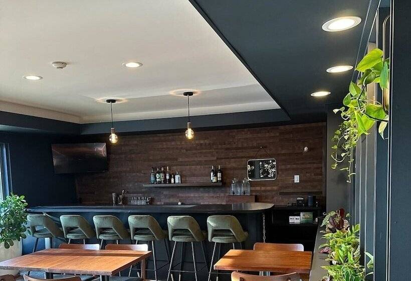 בית מלון כפרי The Darby