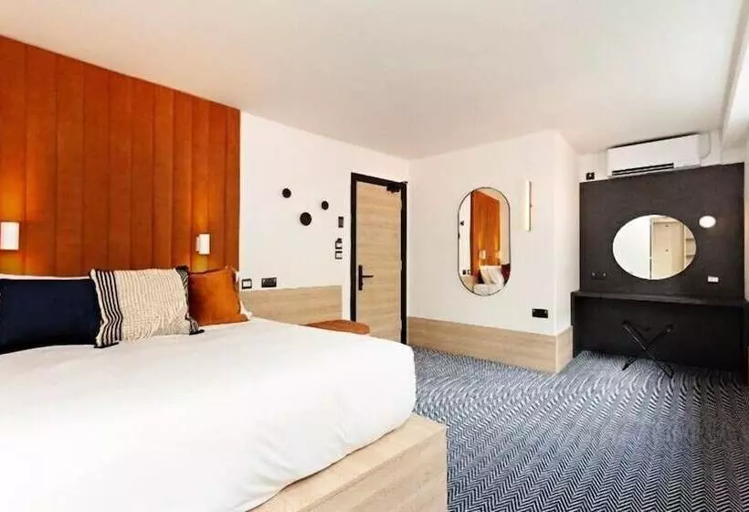 هتل The Snug Townhouse