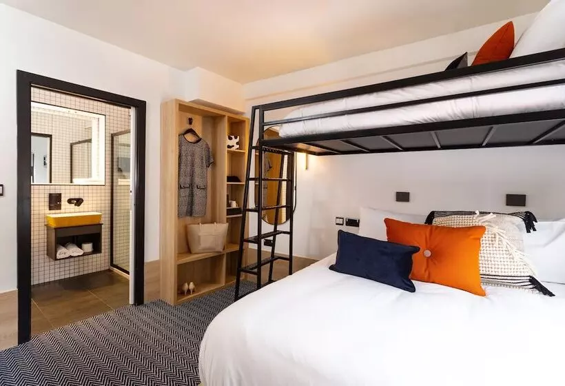 هتل The Snug Townhouse