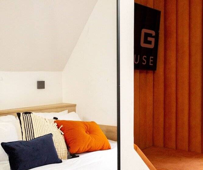 酒店 The Snug Townhouse