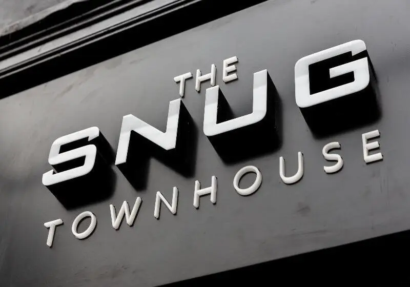 هتل The Snug Townhouse