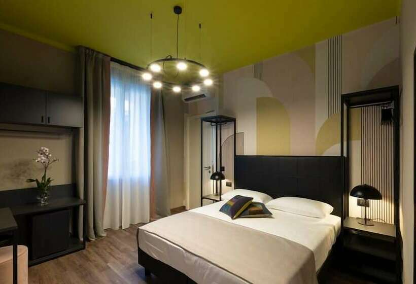 ホテル The Time Home&