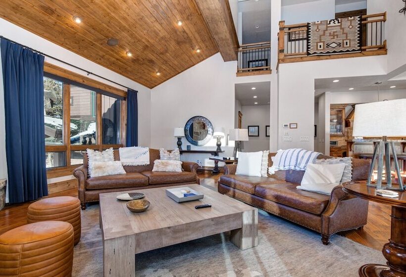 The Lookout 4 Bedrooms Plo 6590 By Kbm