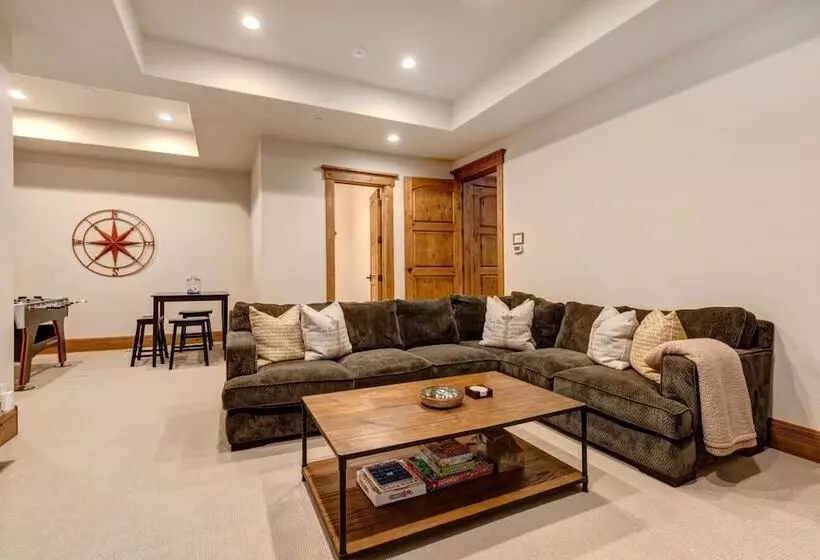 The Lookout 4 Bedrooms Plo 6590 By Kbm