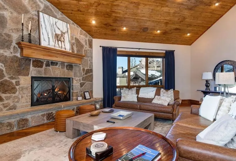 The Lookout 4 Bedrooms Plo 6590 By Kbm