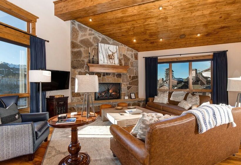 The Lookout 4 Bedrooms Plo 6590 By Kbm