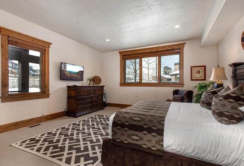 The Lookout 4 Bedrooms Plo 6590 By Kbm