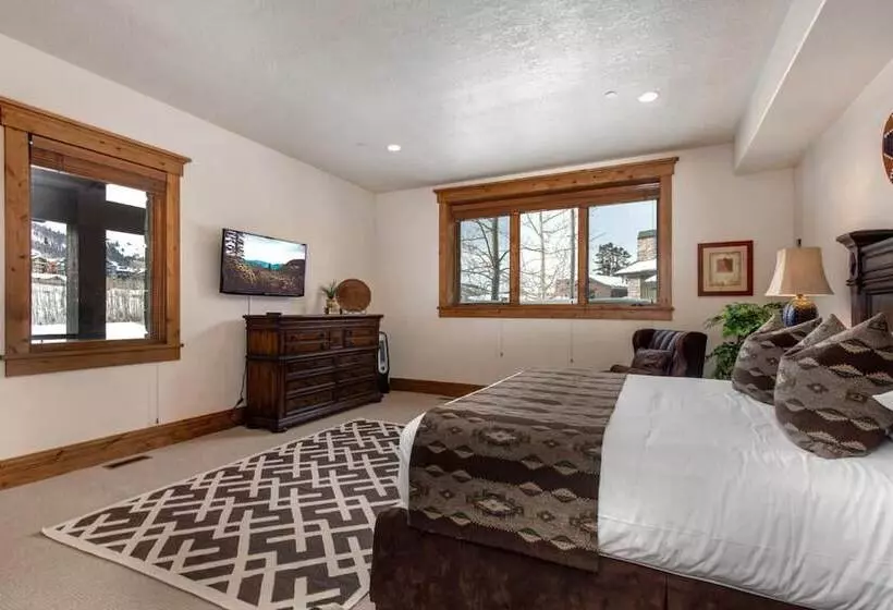 The Lookout 4 Bedrooms Plo 6590 By Kbm