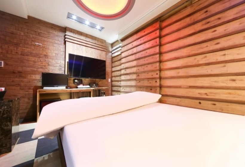 מוטל Daegu Pearl