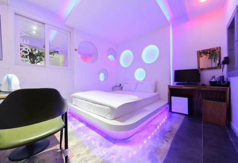 מוטל Daegu Pearl